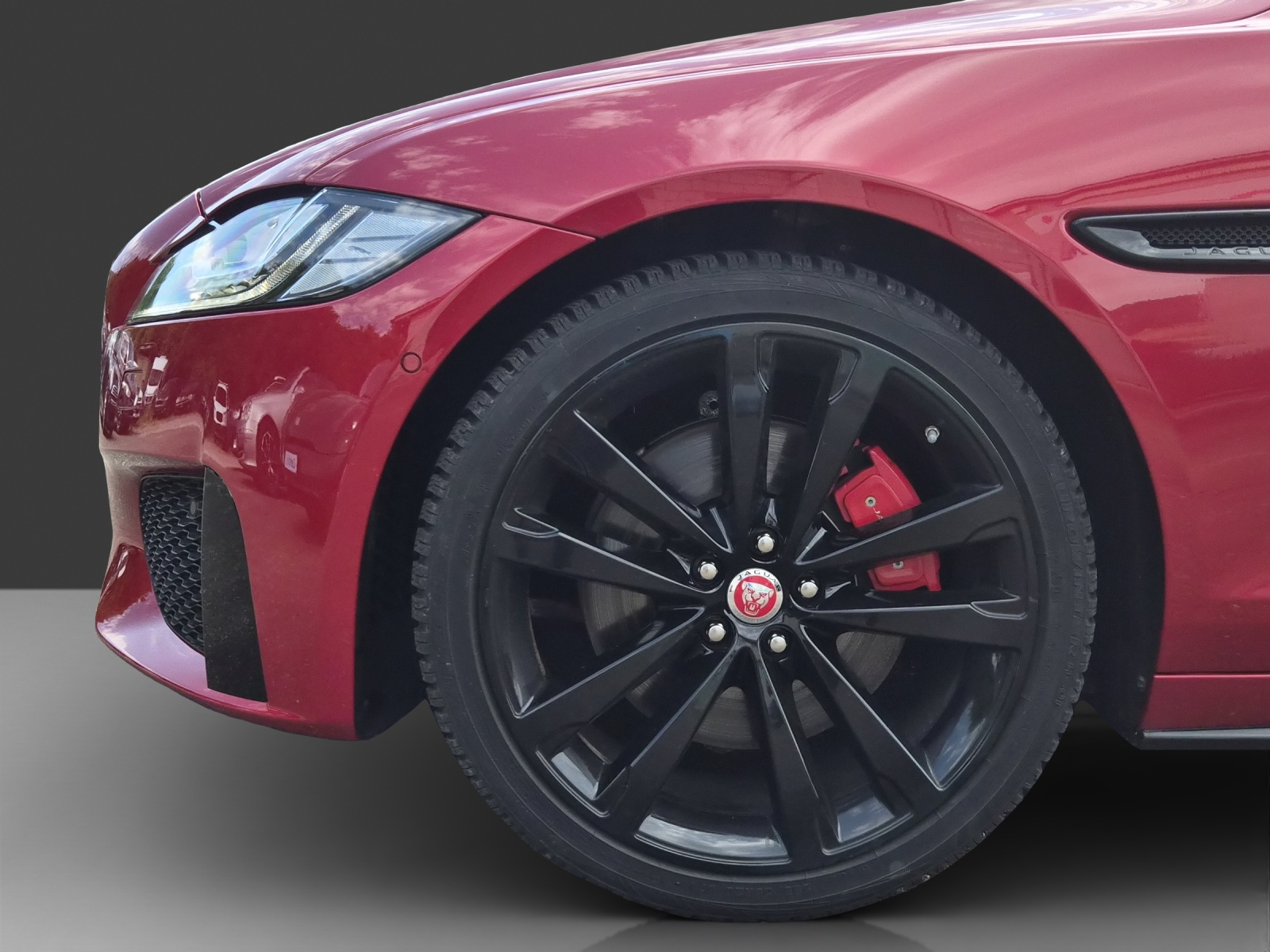JAGUAR XF S Automatic-image-14