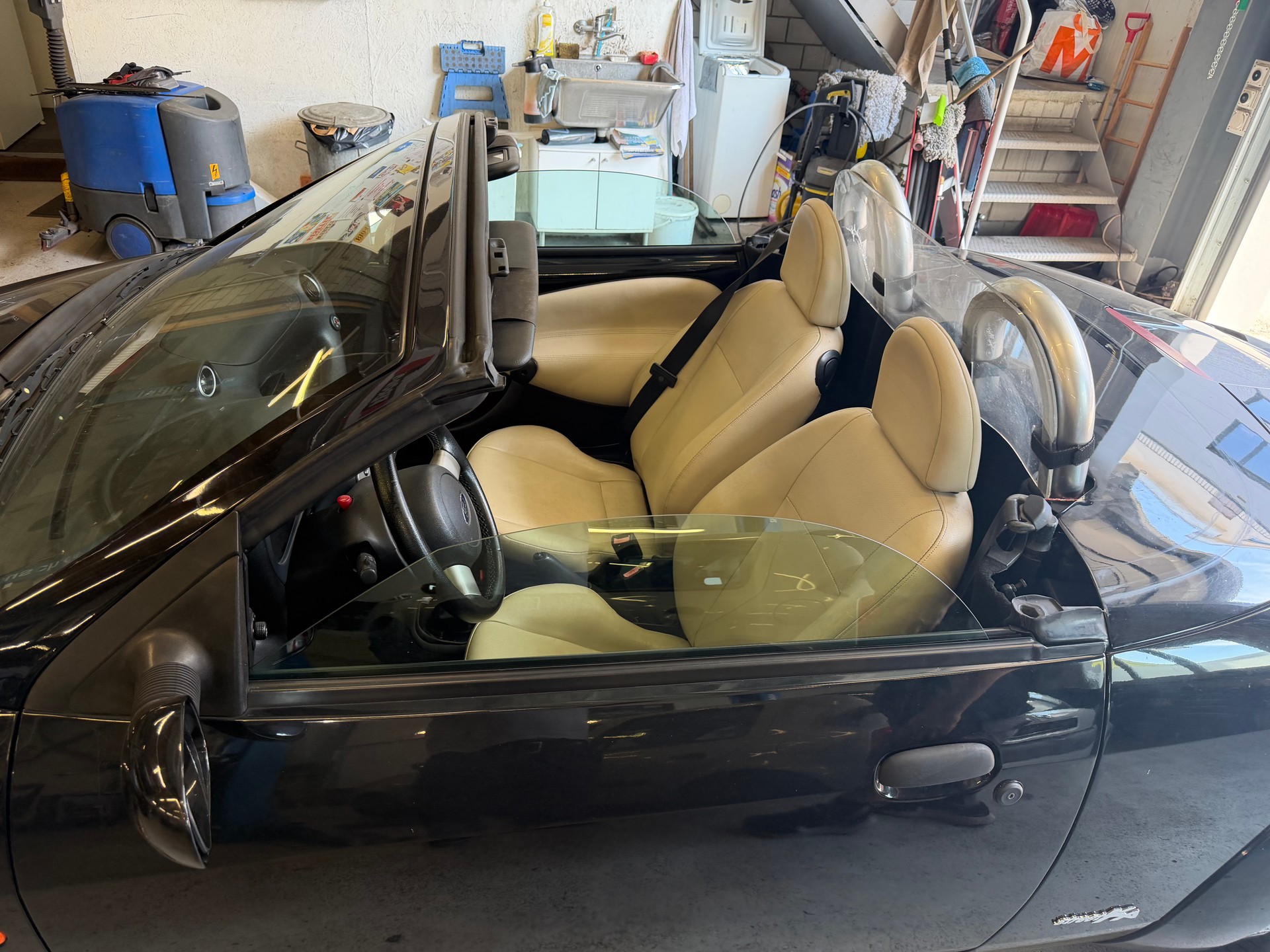 FORD Streetka 1.6 (Luxury)-image-6