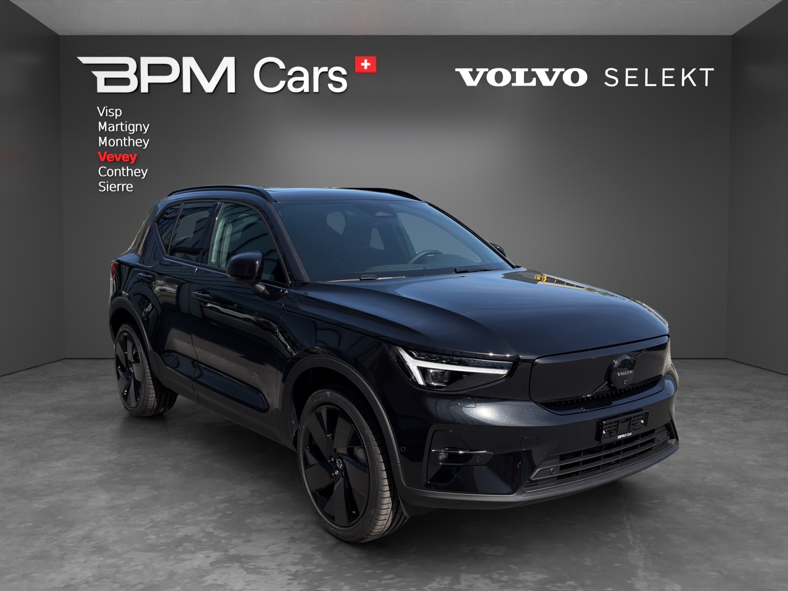 VOLVO EX40 82kWh Twin Motor Performance AWD Xcentric Black Edition-image-5