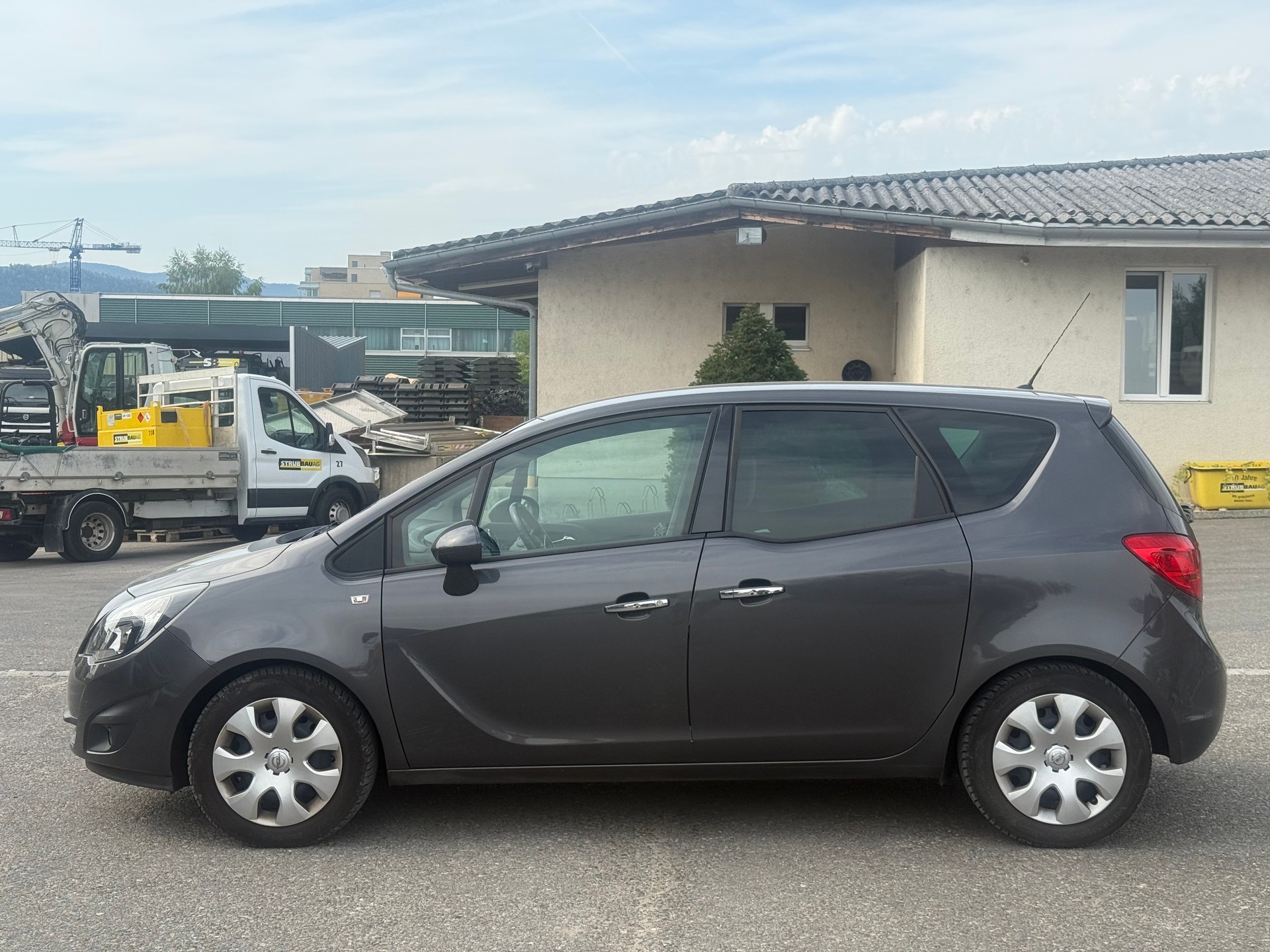 OPEL Meriva 1.4 Turbo Cosmo-image-2