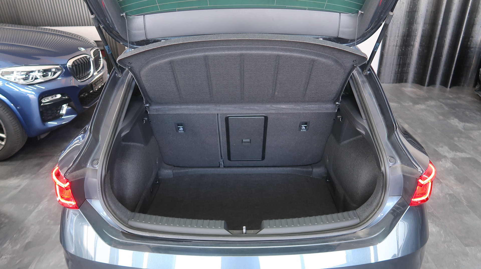 SEAT Leon 1.5 TSI FR / CH / 1ère main-image-25