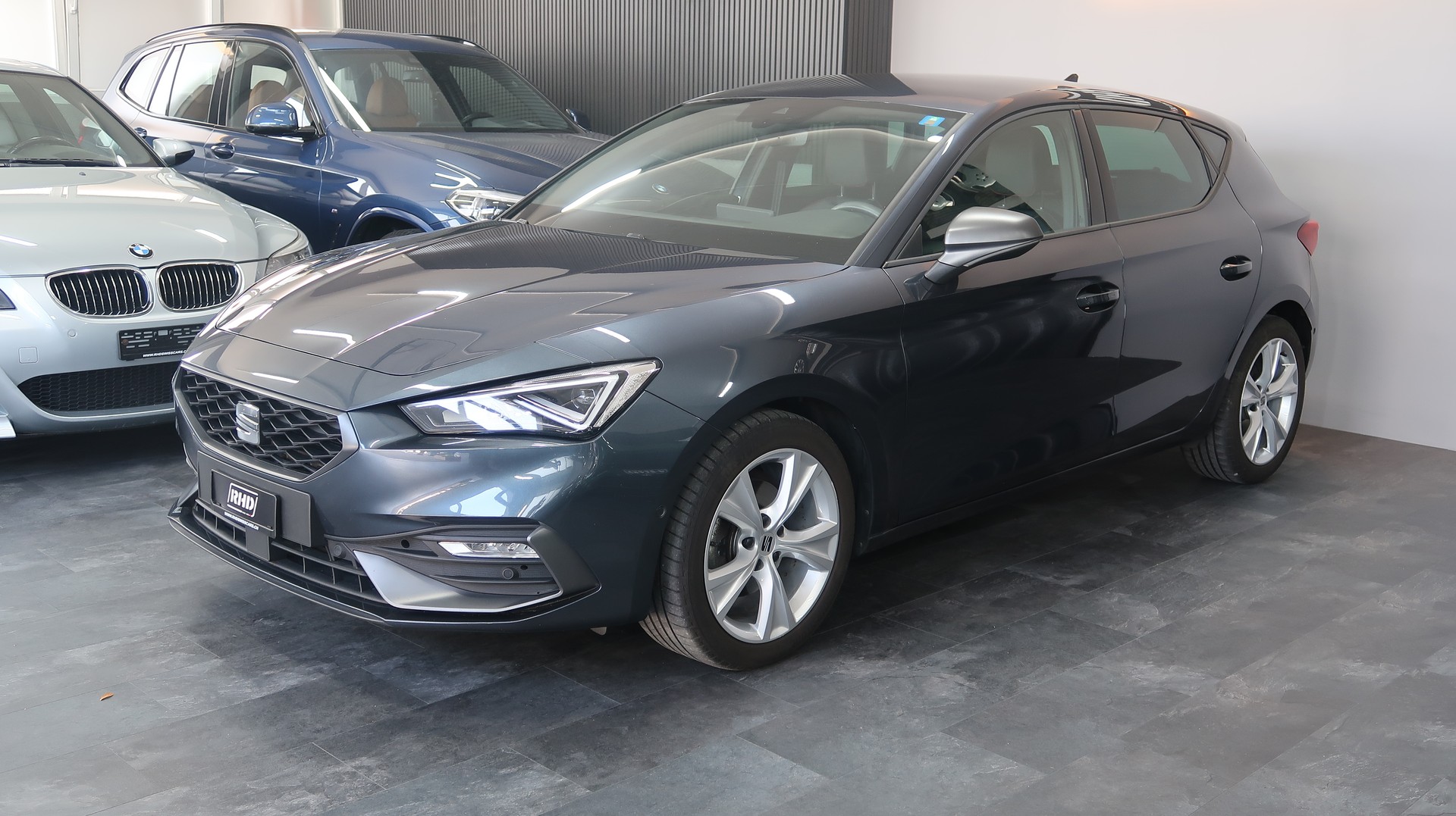 SEAT Leon 1.5 TSI FR / CH / 1ère main-showroom-element-1