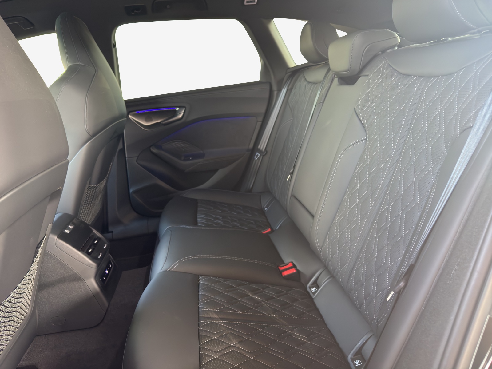 AUDI S5 Avant TFSI quattro S tronic-image-11