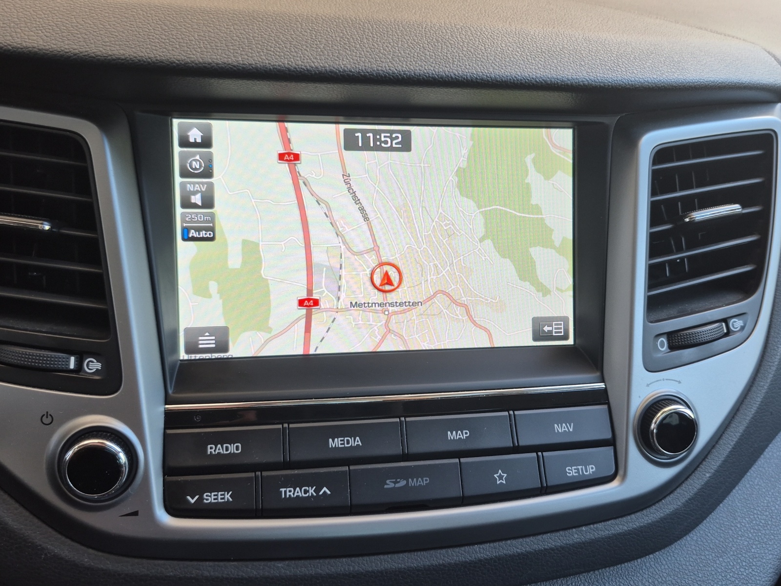 HYUNDAI Tucson 1.6 T-GDi Premium 4WD-image-11
