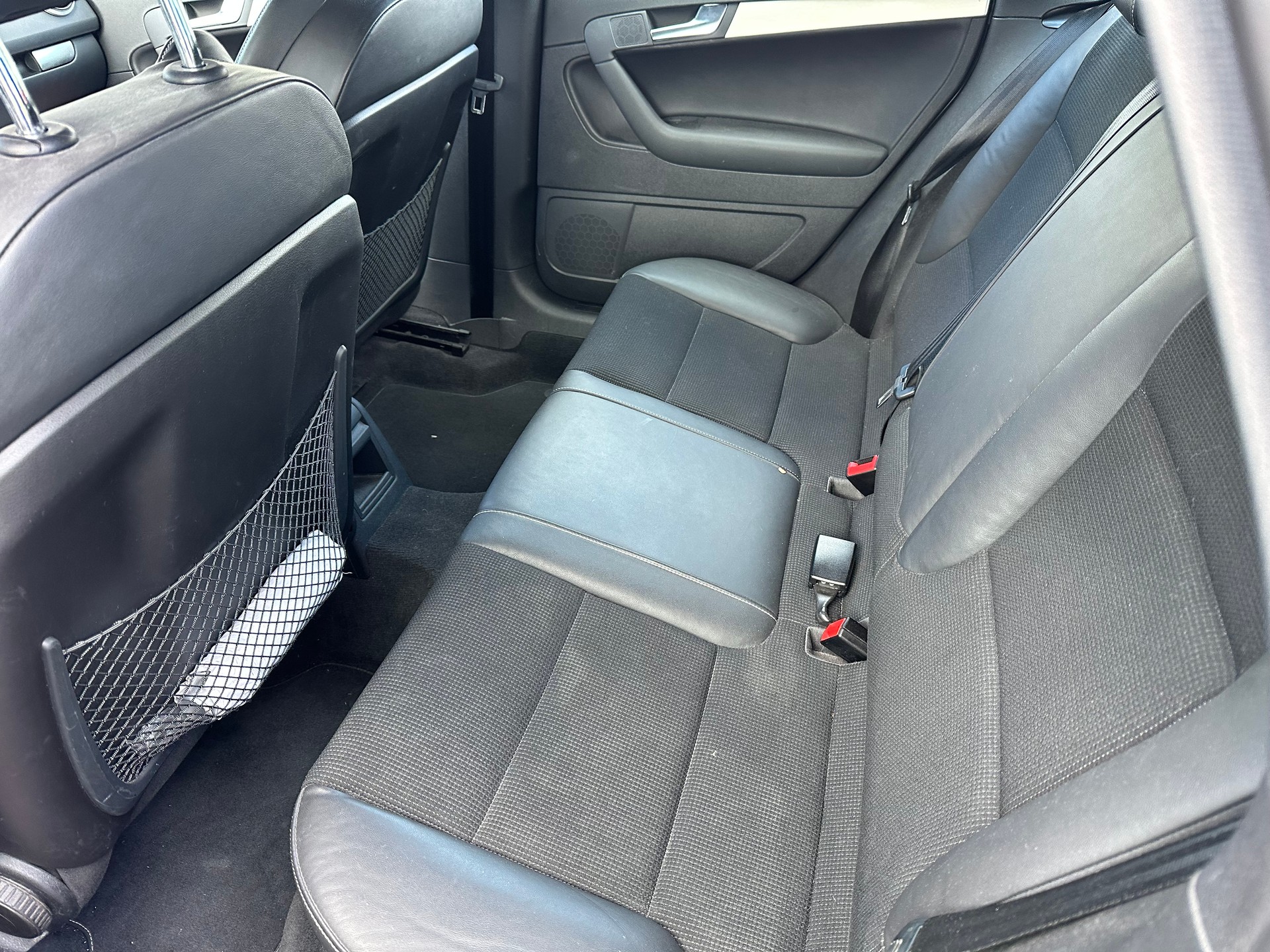 AUDI A3 Sportback 2.0 TFSI Style S-tronic-image-4