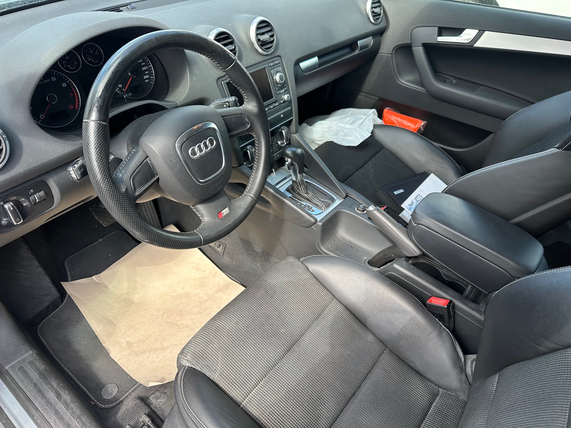 AUDI A3 Sportback 2.0 TFSI Style S-tronic-image-1