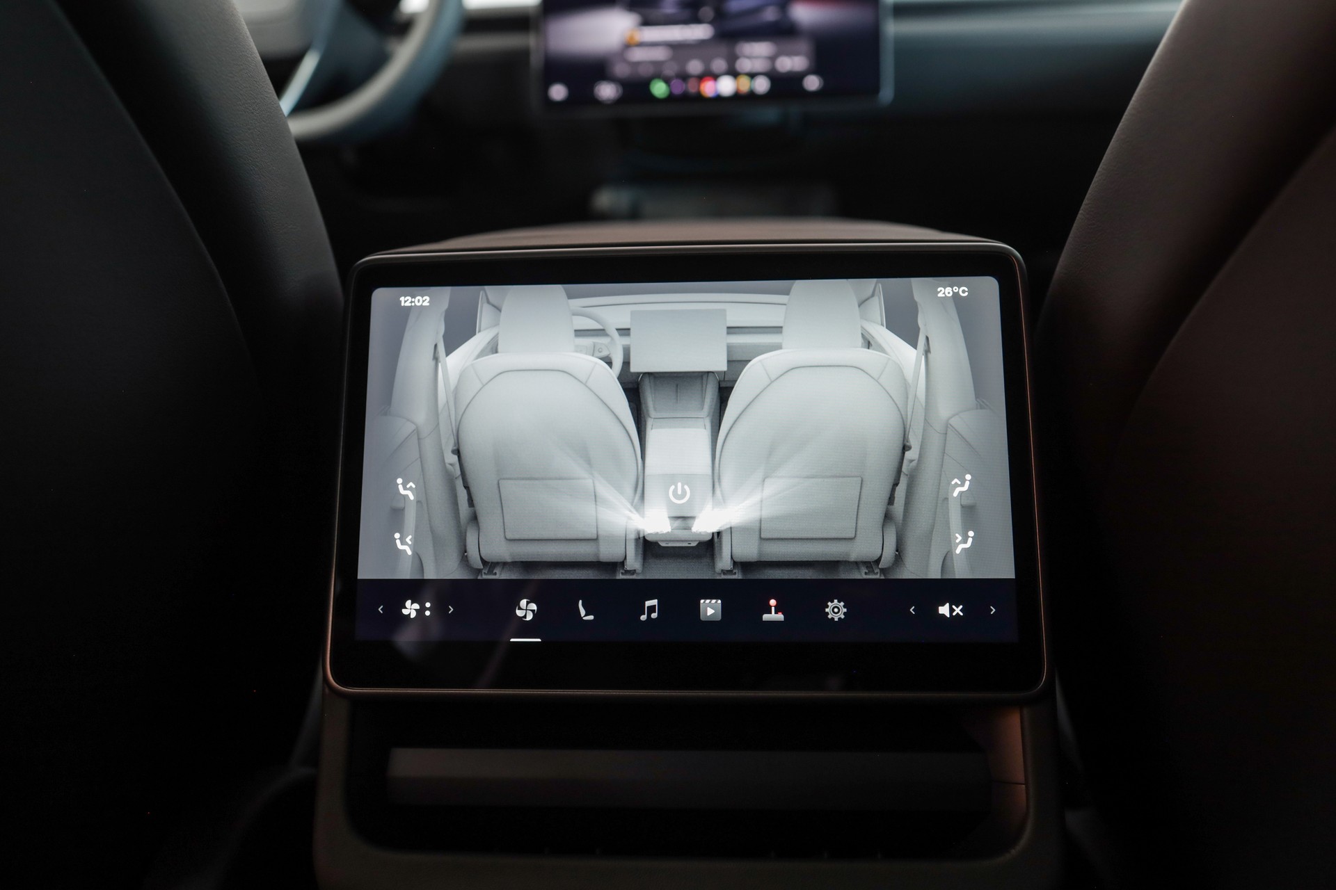 TESLA Model Y Long Range AWD / FSD-image-15