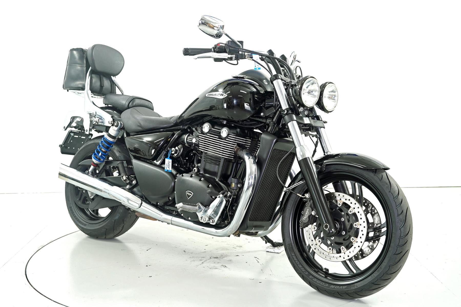 TRIUMPH Thunderbird 1700 ABS-showroom-element-1