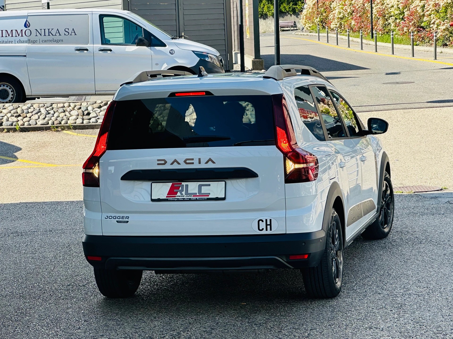 DACIA Jogger HEV 140 Extreme-image-8