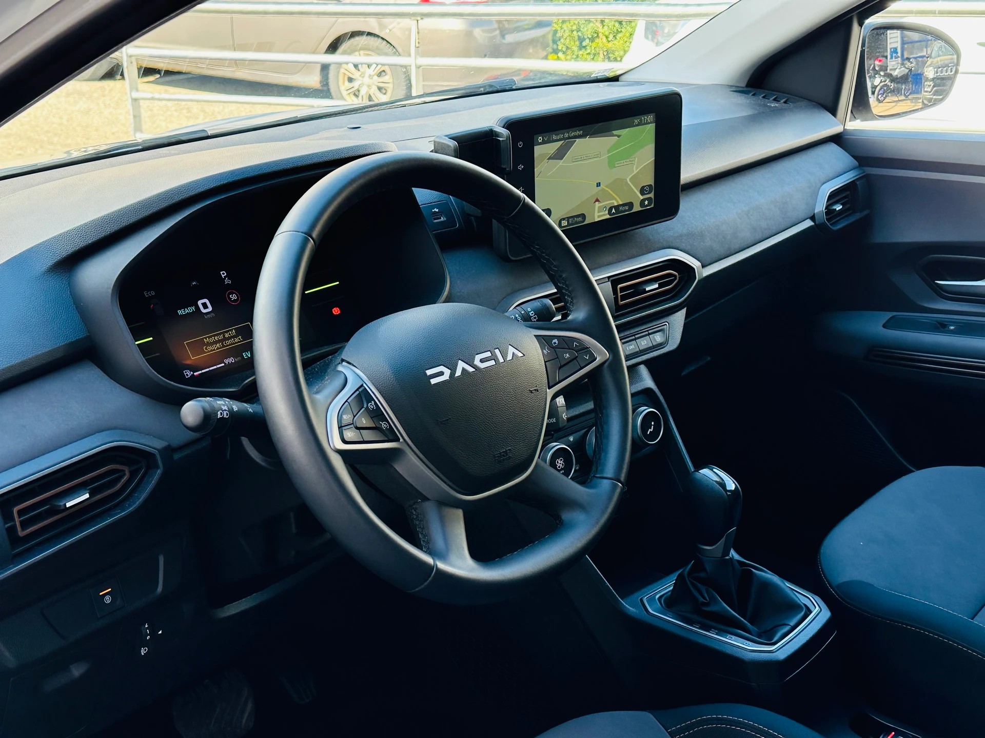 DACIA Jogger HEV 140 Extreme-image-15