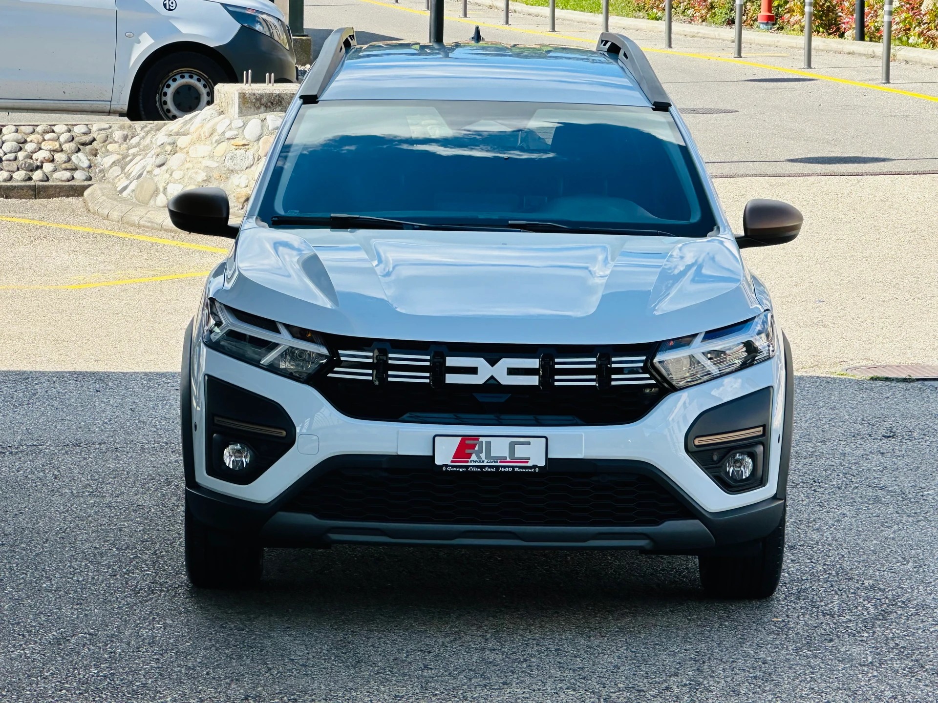DACIA Jogger HEV 140 Extreme-image-2