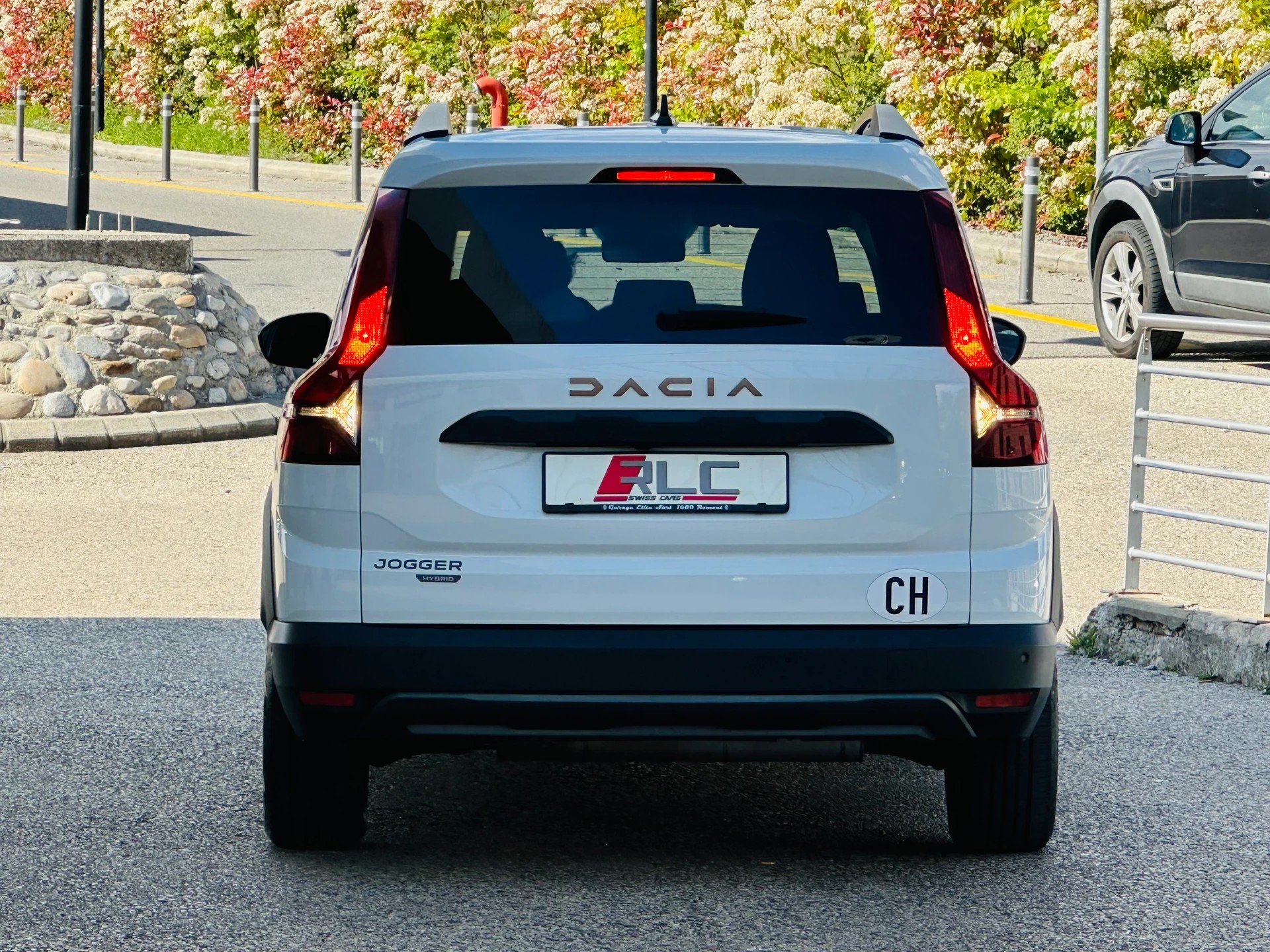 DACIA Jogger HEV 140 Extreme-image-9