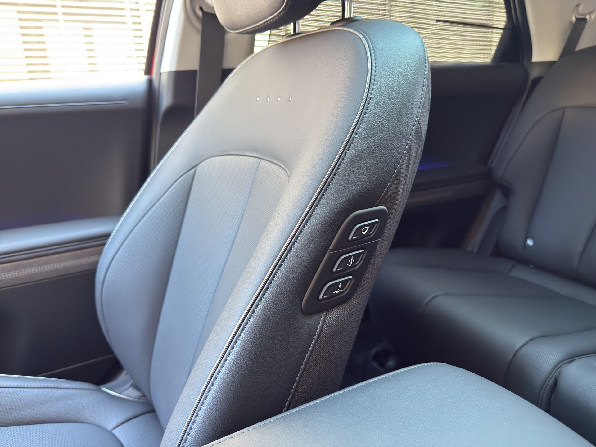 HYUNDAI Ioniq 5 Vertex 84kWh 4WD-image-24
