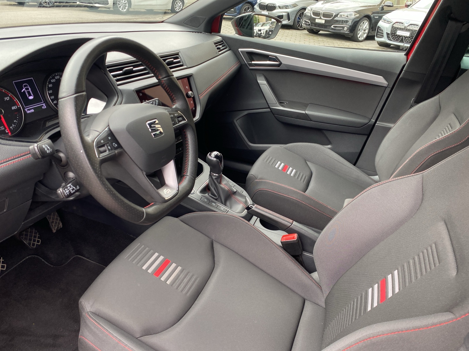 SEAT Ibiza 1.0 TSI 110 FR-image-9