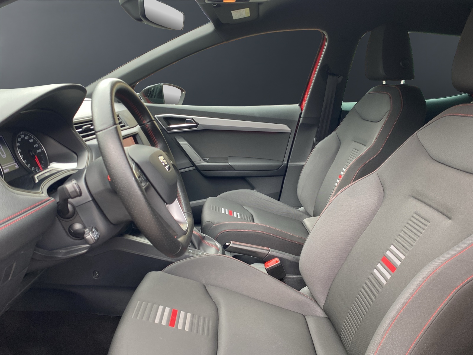 SEAT Ibiza 1.0 TSI 110 FR-image-11