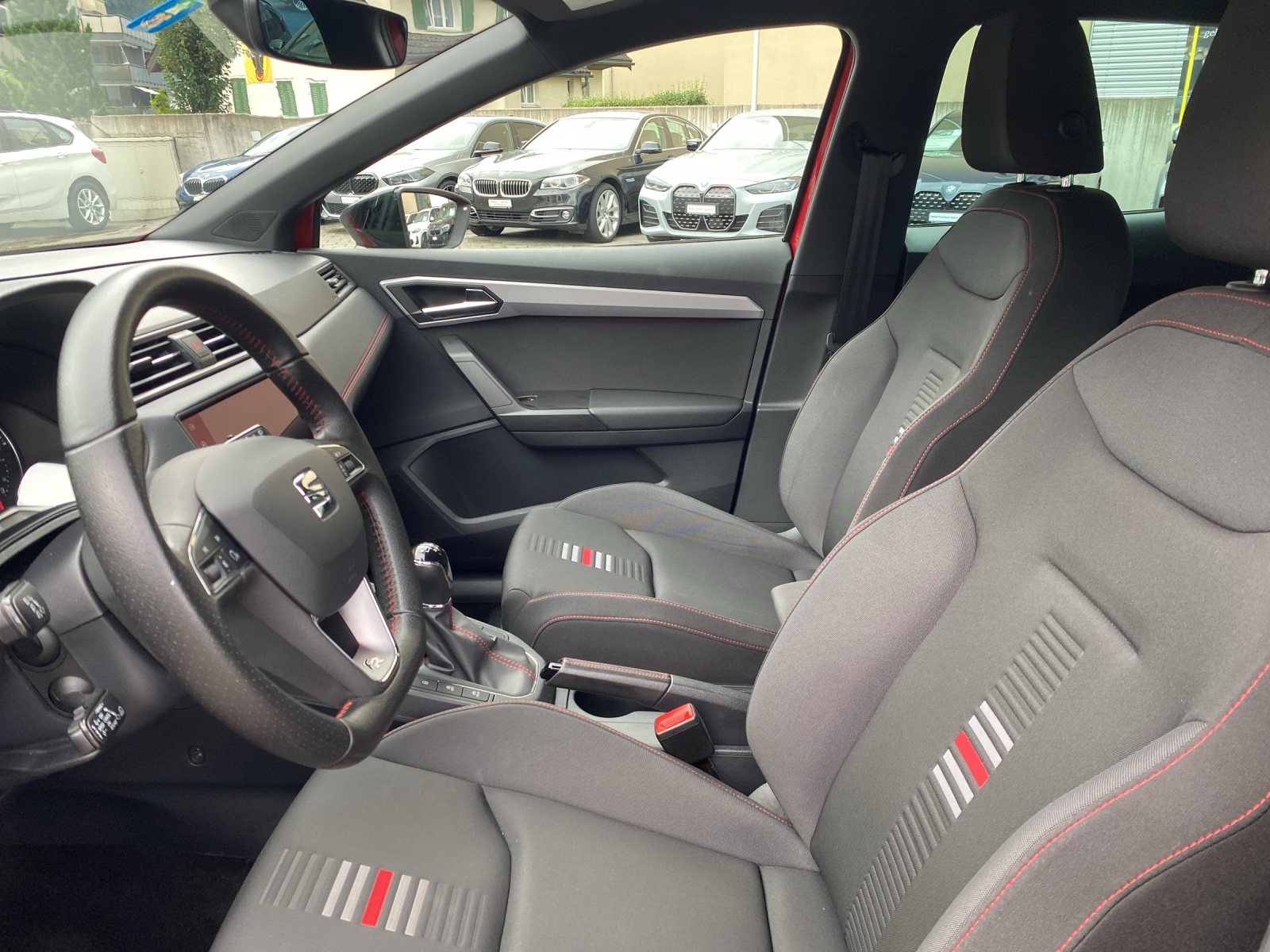 SEAT Ibiza 1.0 TSI 110 FR-image-10