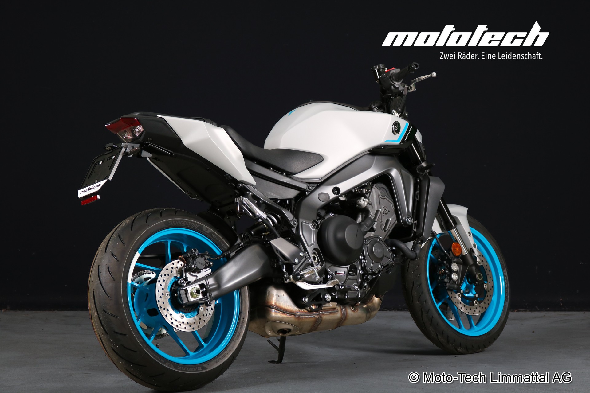 YAMAHA MT-09 STAGE 1-showroom-element-2