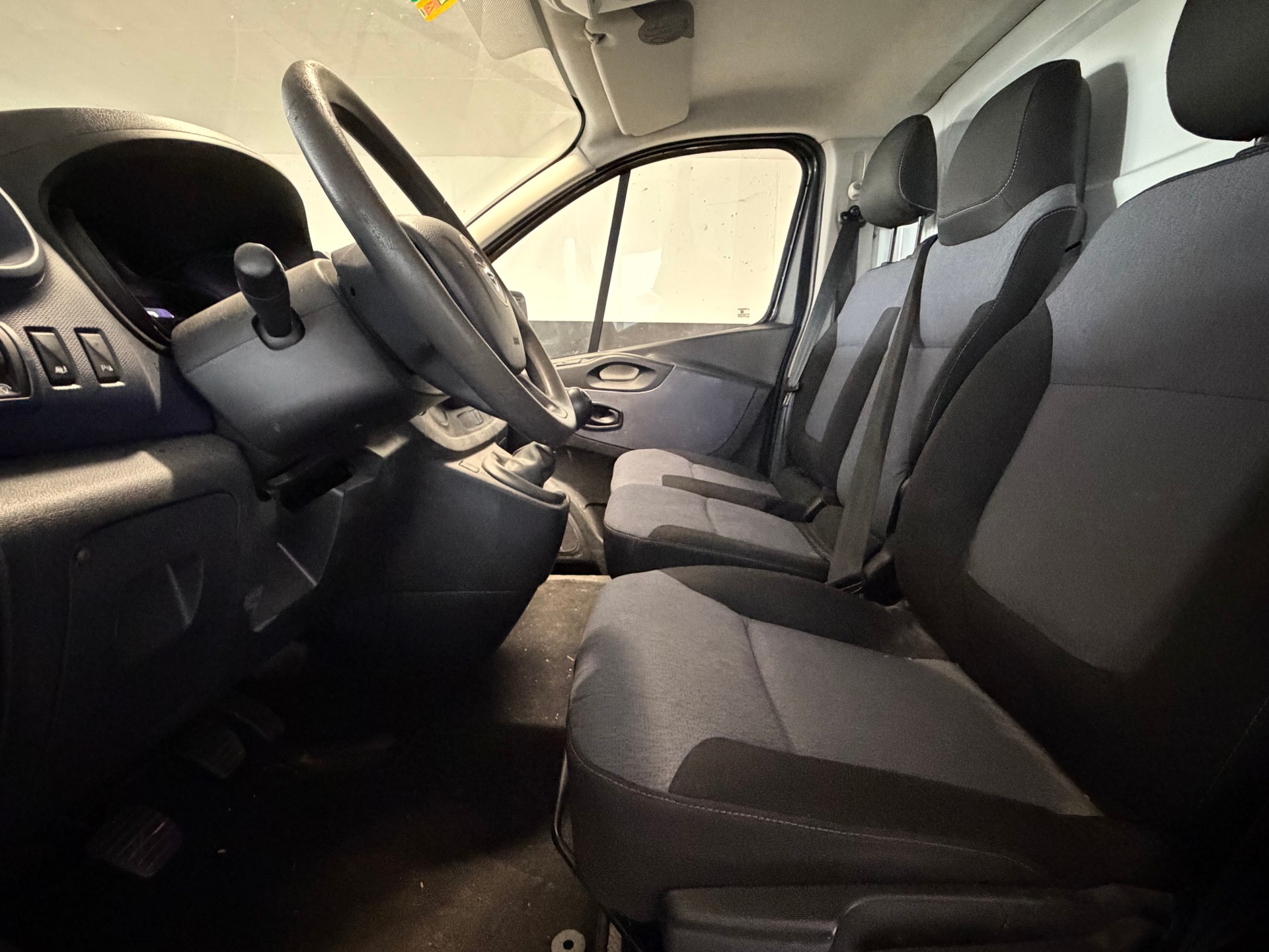 OPEL Vivaro 1.6 CDTI ecoFLEX 2.9t L1H1-image-16