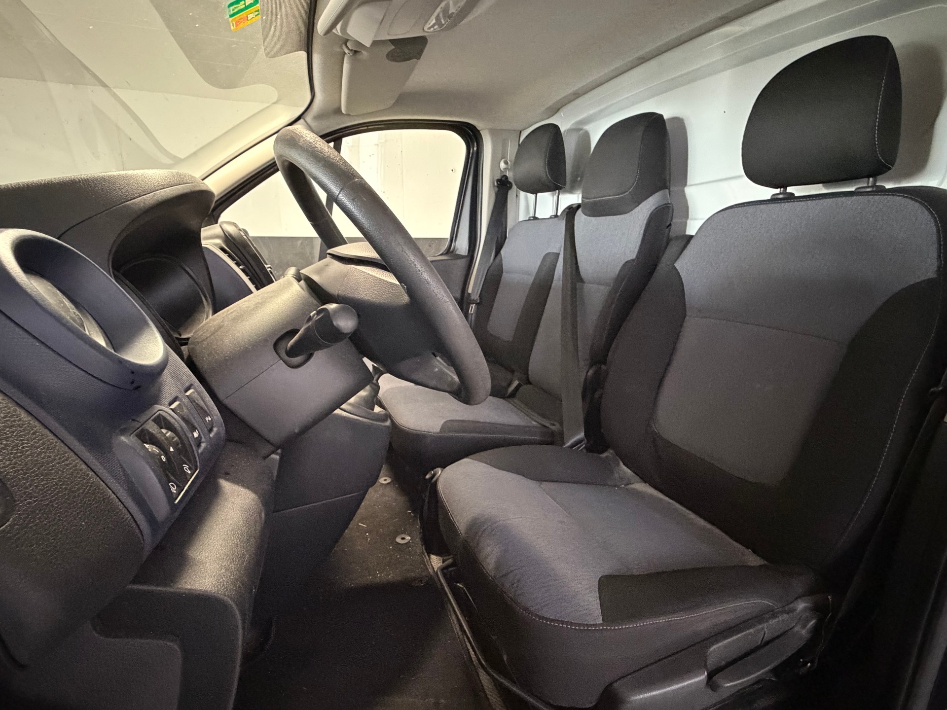 OPEL Vivaro 1.6 CDTI ecoFLEX 2.9t L1H1-image-22