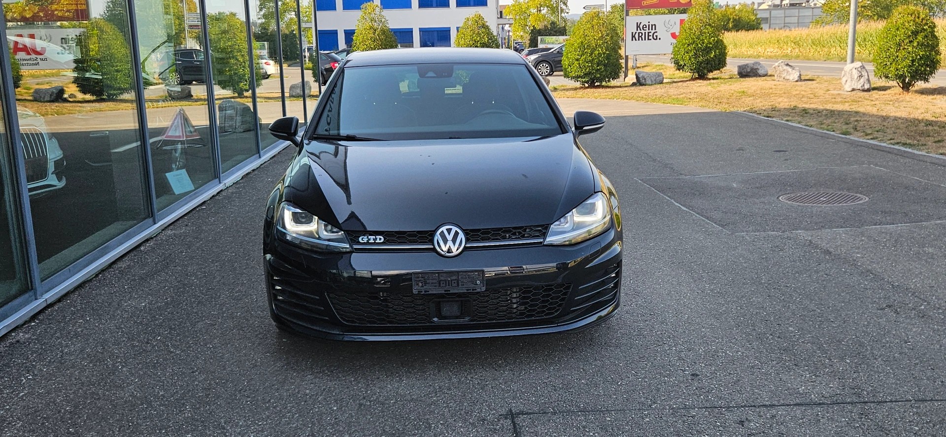 VW Golf 2.0 TDI GTD-image-2