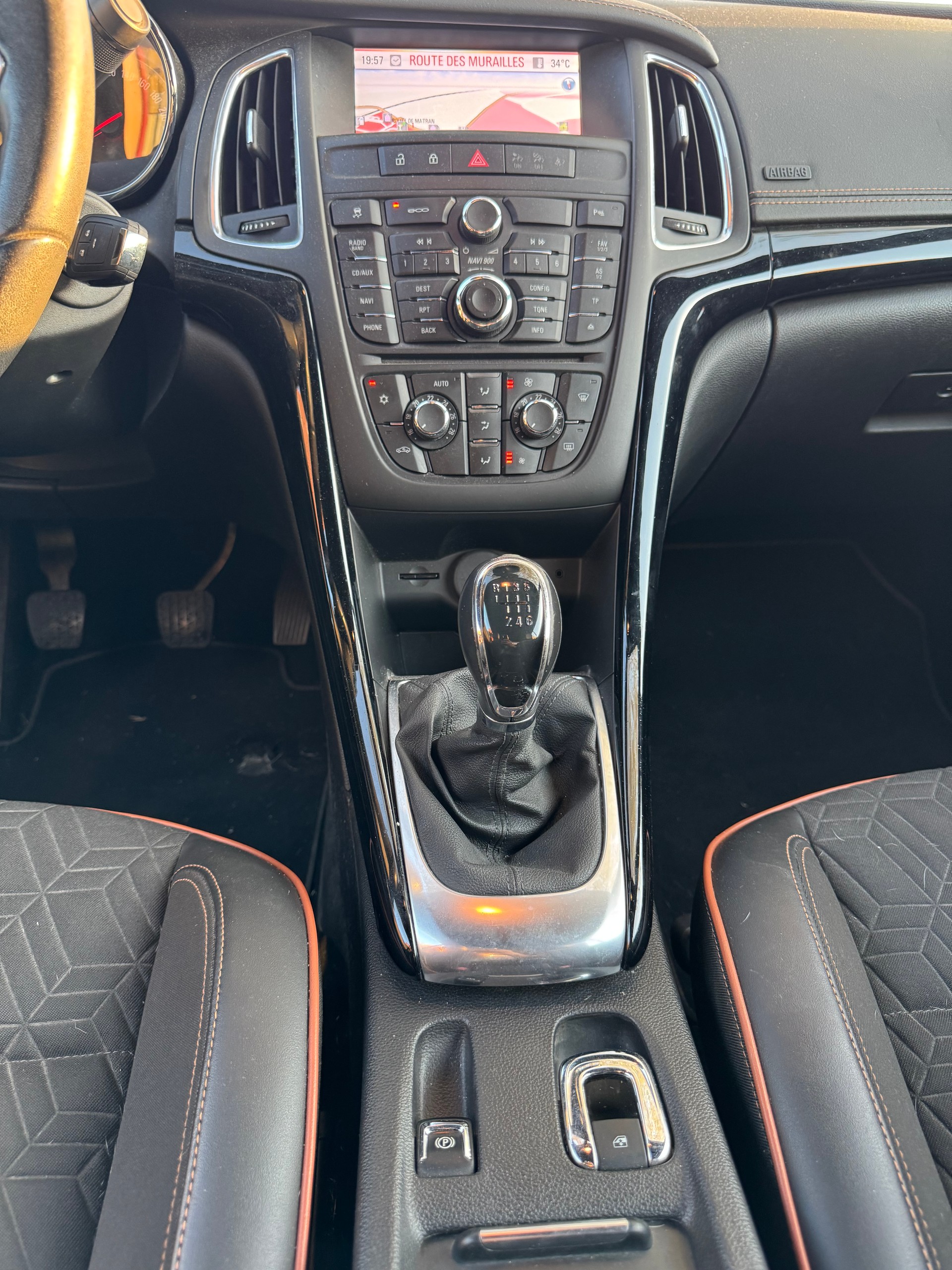 OPEL CASCADA-image-9