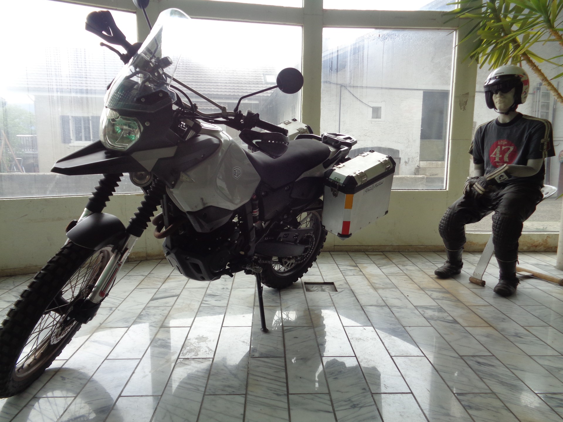 MASH Adventure 400-image-7