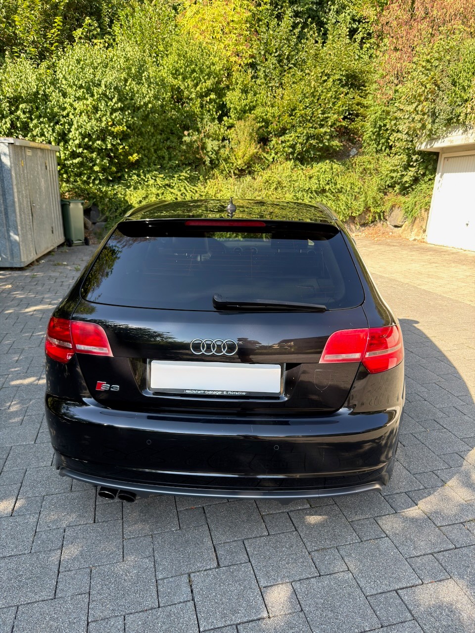 AUDI 2.0 T FSI quattro-image-2