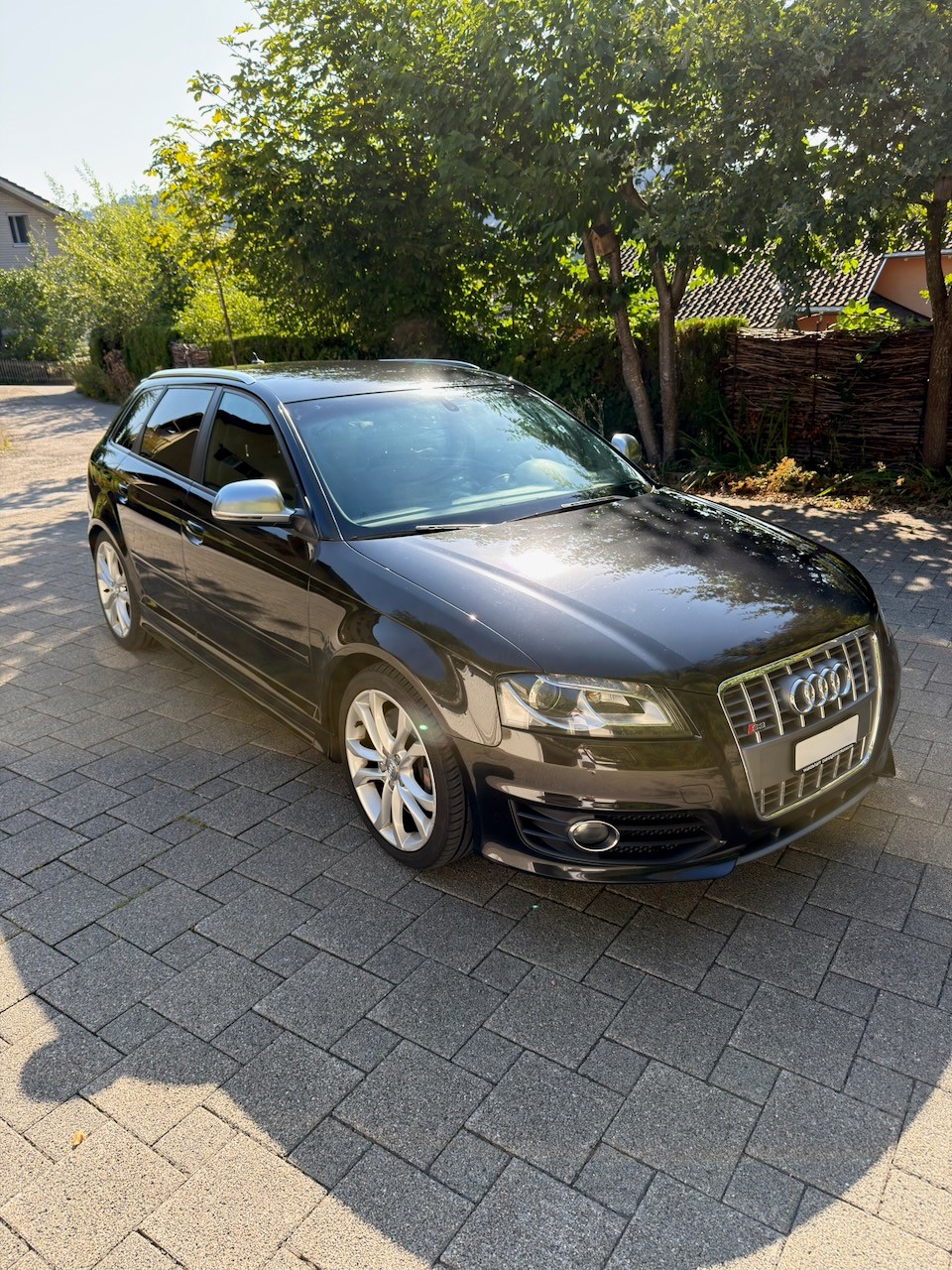 AUDI 2.0 T FSI quattro-image-0