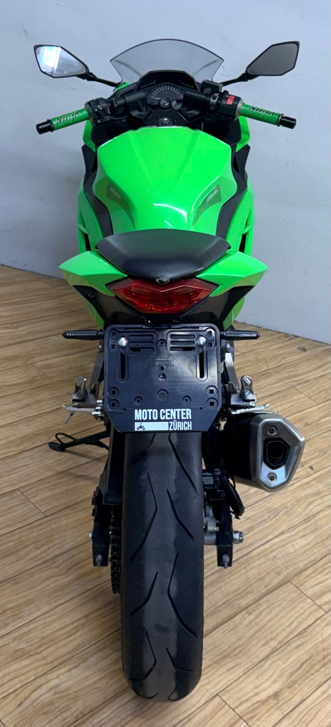 KAWASAKI Ninja 300 ABS-showroom-element-3