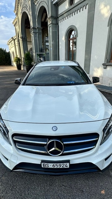 MERCEDES-BENZ GLA 200 d Style 4m-image-11