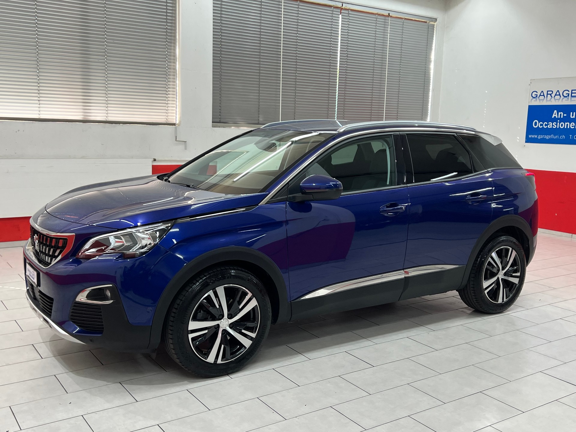 PEUGEOT 3008 1.5 BlueHDi Allure EAT-image-0
