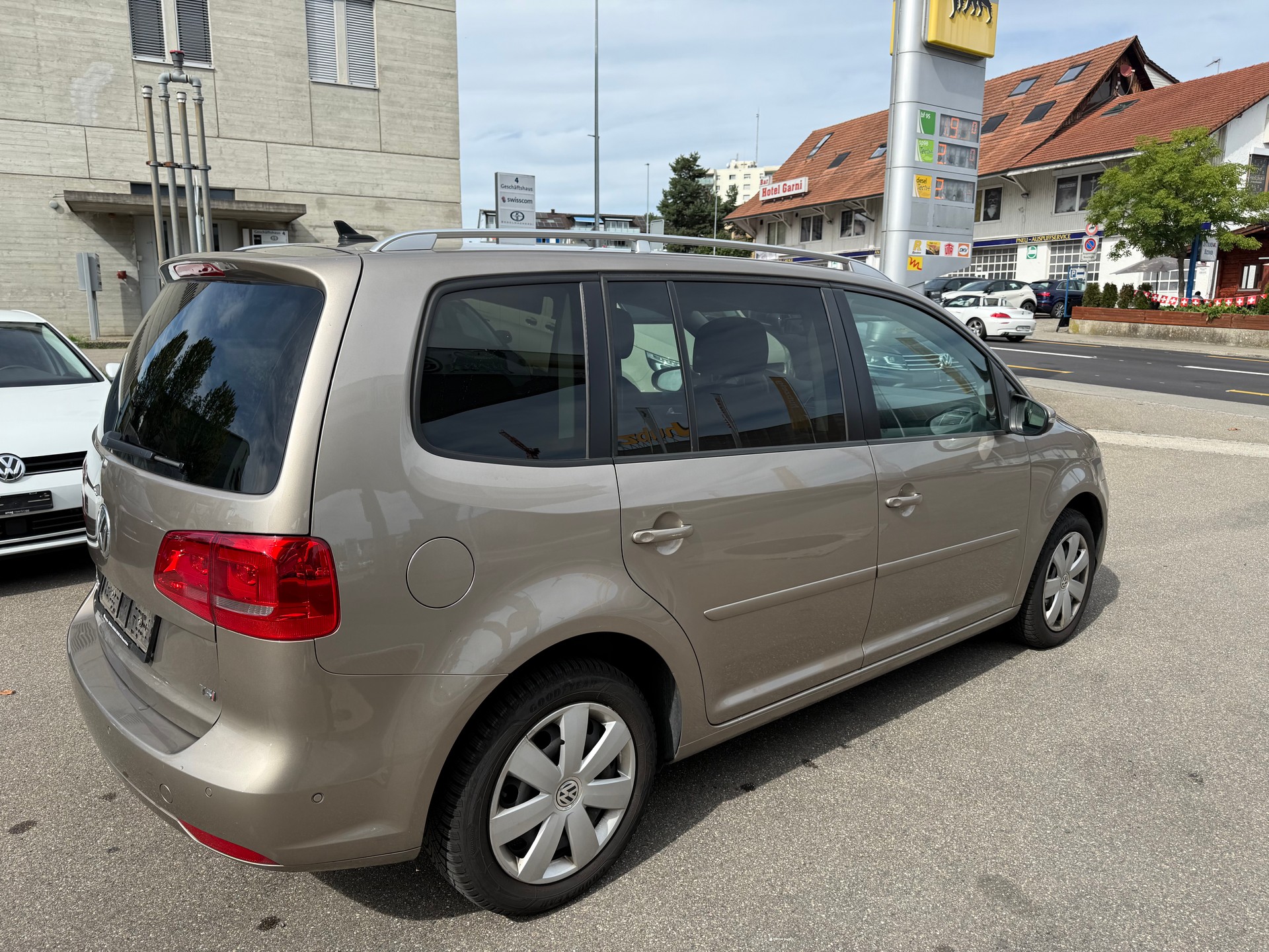 VW Touran 1.4 TSI Comfortline-image-5