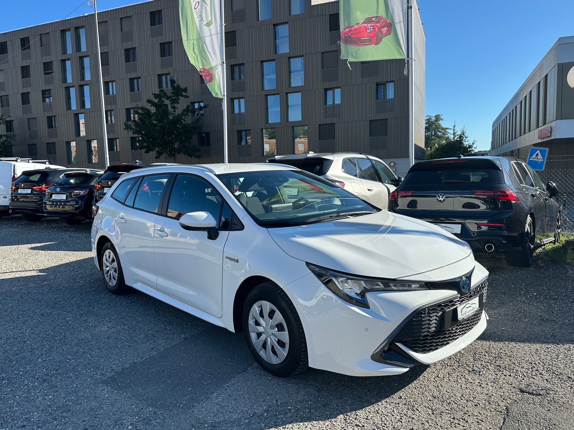 TOYOTA Corolla Touring Sports 1.8 HSD Comfort e-CVT-image-7