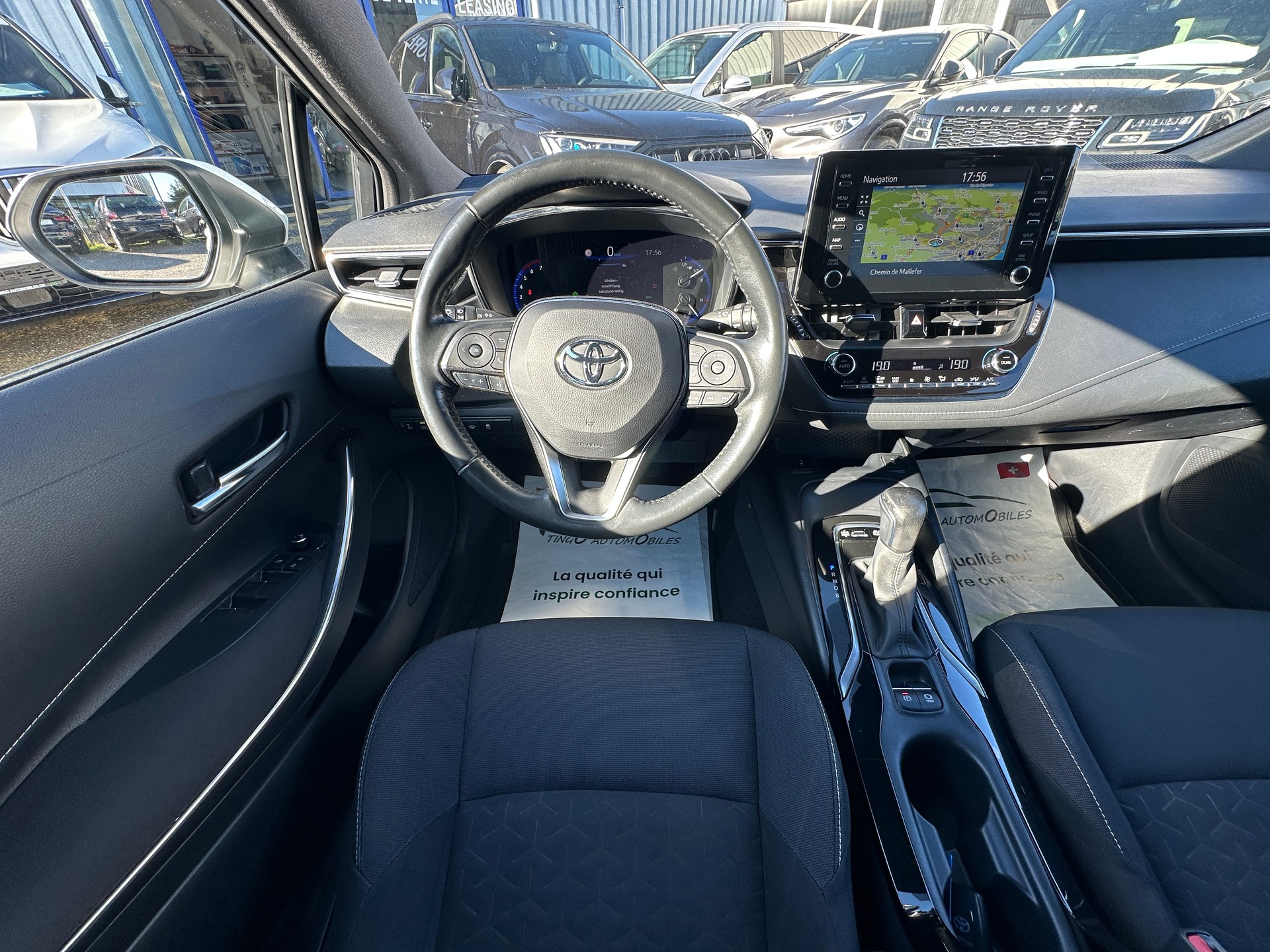TOYOTA Corolla Touring Sports 1.8 HSD Comfort e-CVT-image-16