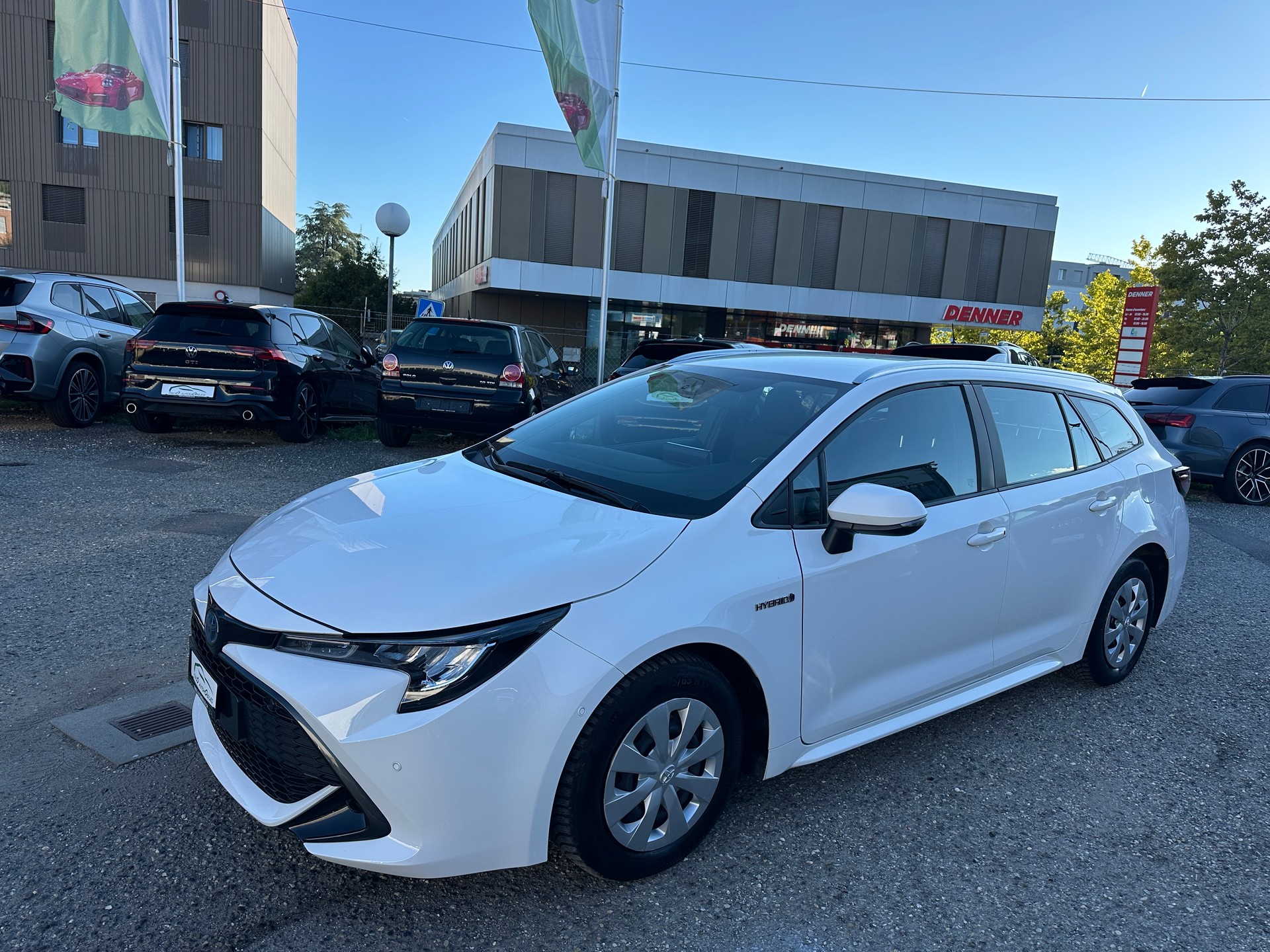 TOYOTA Corolla Touring Sports 1.8 HSD Comfort e-CVT-image-1
