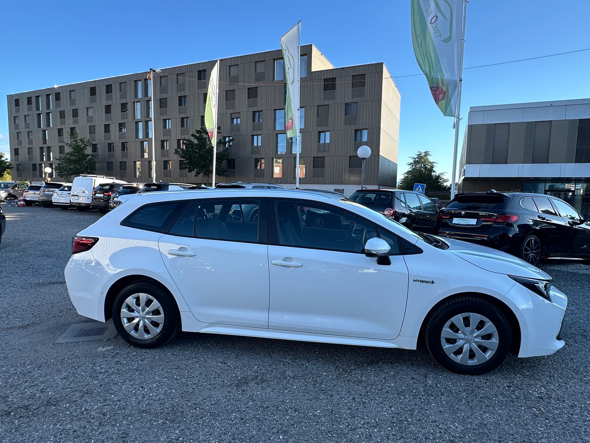 TOYOTA Corolla Touring Sports 1.8 HSD Comfort e-CVT-image-6
