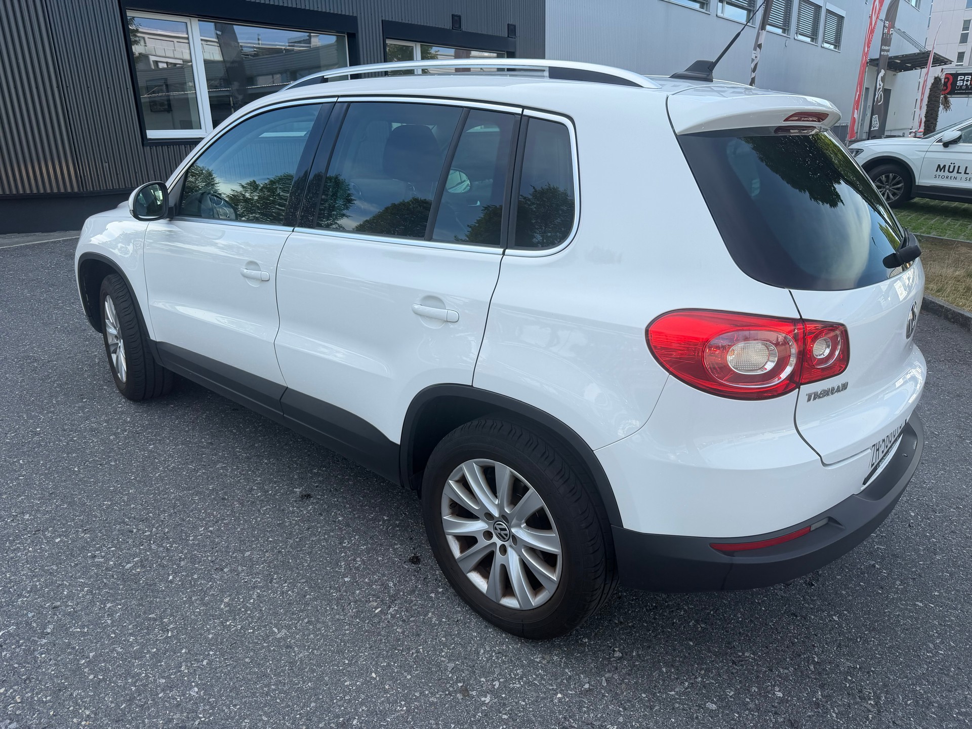VW Tiguan 2.0 TSI Sport&Style-image-3