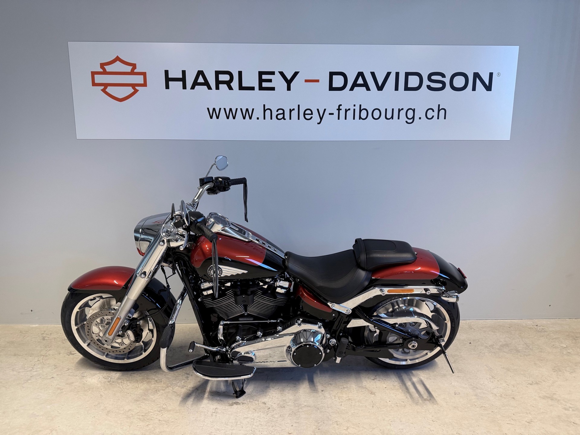 HARLEY-DAVIDSON FLFB Fat Boy 117ci-showroom-element-3