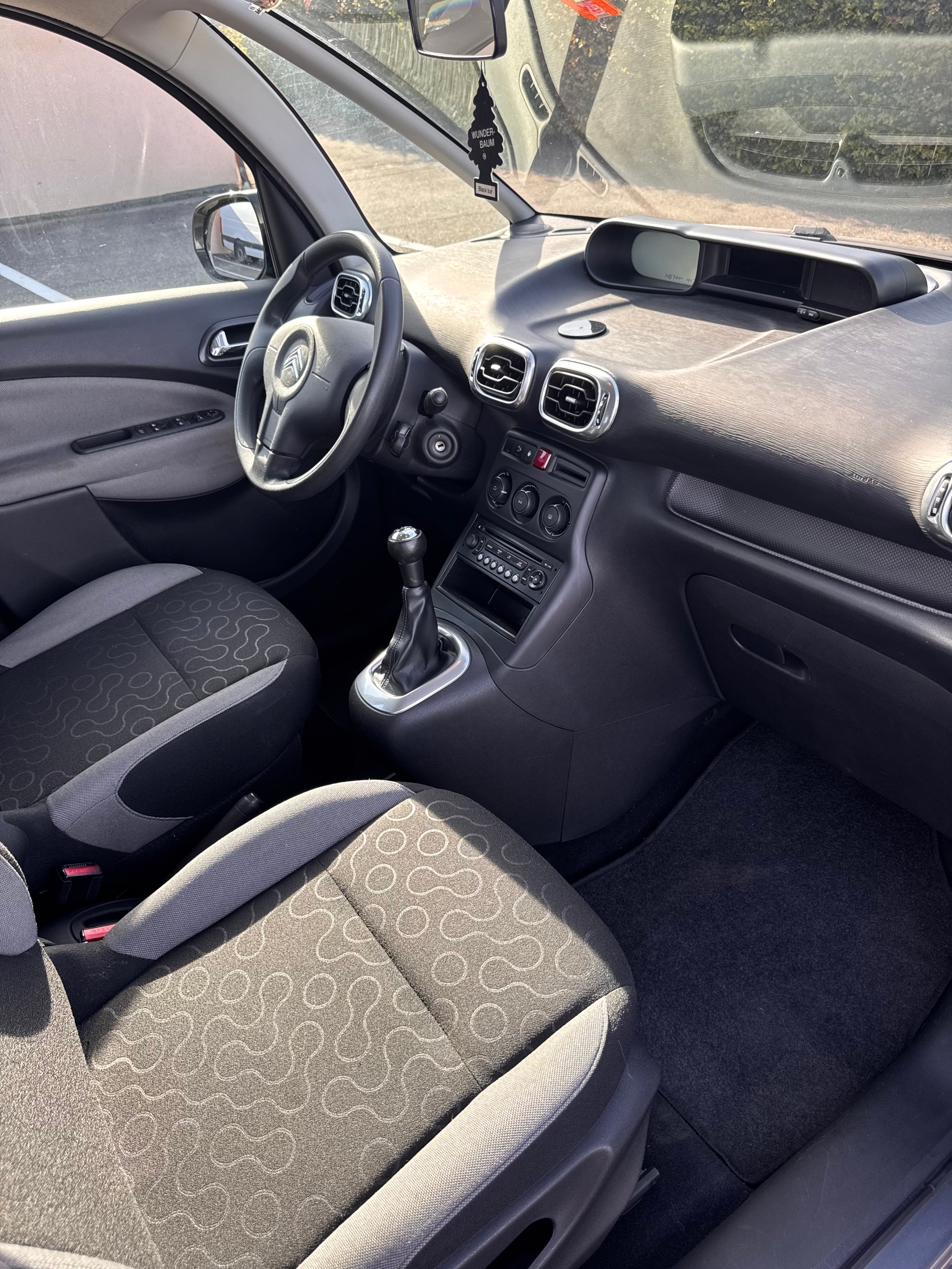 CITROEN C3 Picasso 1.6i 16V Exclusive-image-10