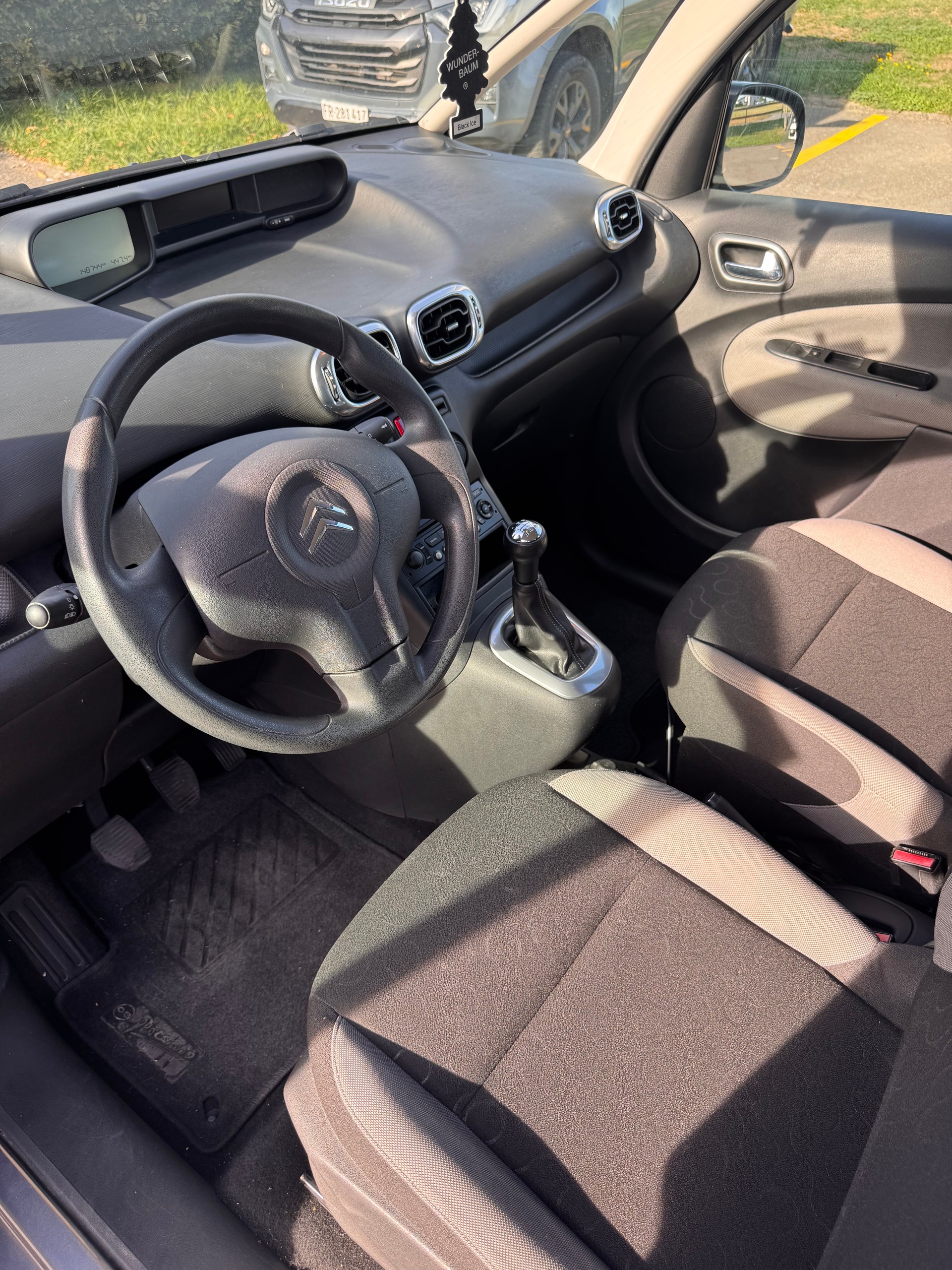 CITROEN C3 Picasso 1.6i 16V Exclusive-image-8