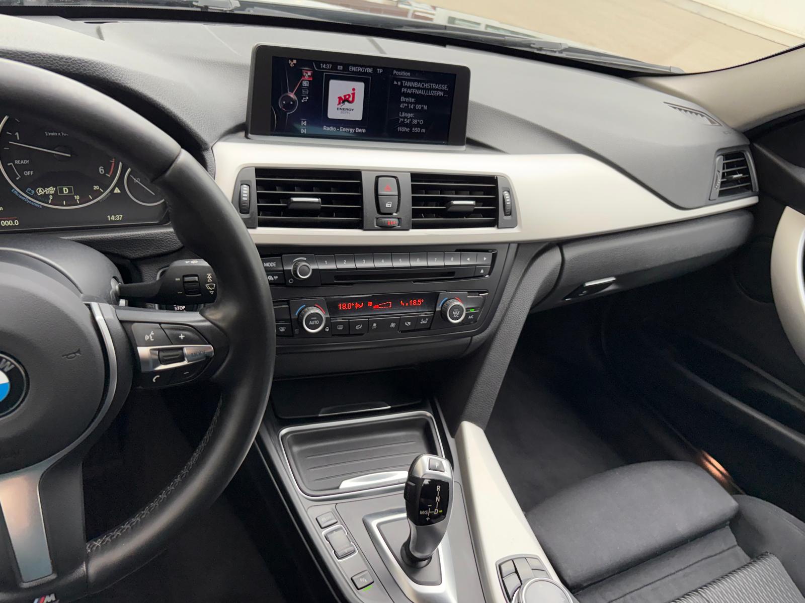 BMW 318d Touring Sport Line Steptronic-image-6