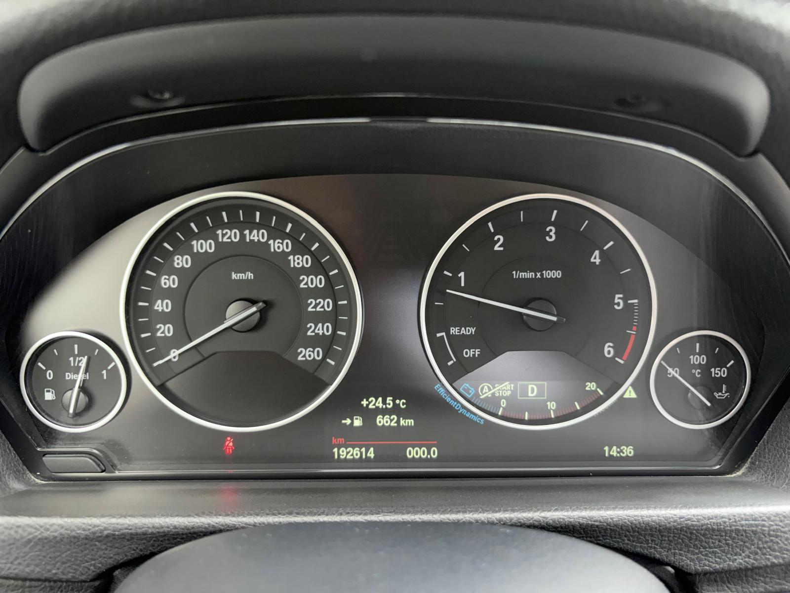 BMW 318d Touring Sport Line Steptronic-image-15