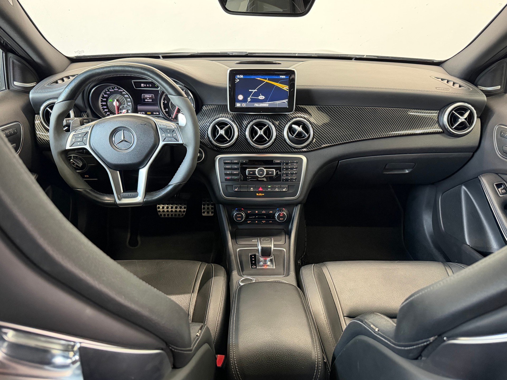 MERCEDES-BENZ GLA 45 AMG 4Matic 7G-DCT-image-7