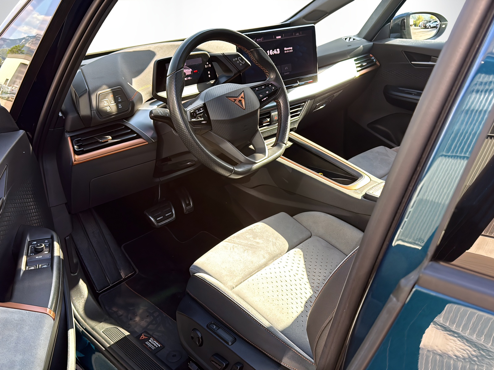 CUPRA Born 58 kWh *MASSAGESITZE*-image-7