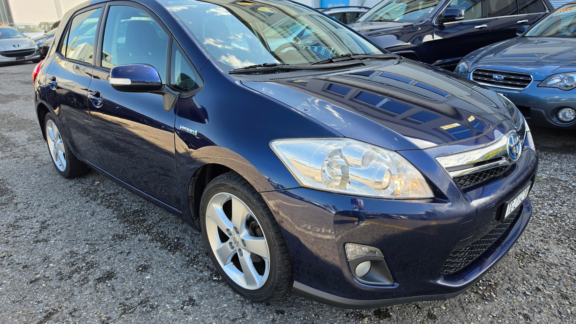 TOYOTA Auris 1.8 16V HSD Linea Sol Premium-image-1