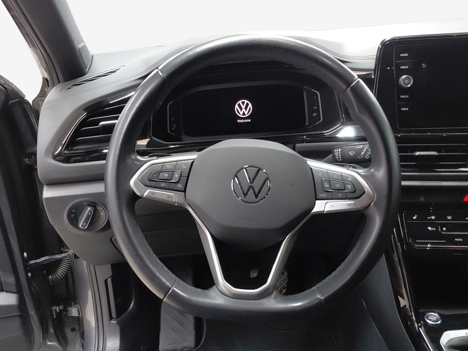 VW T-Roc 2.0 TSI Style DSG 4Motion-image-9
