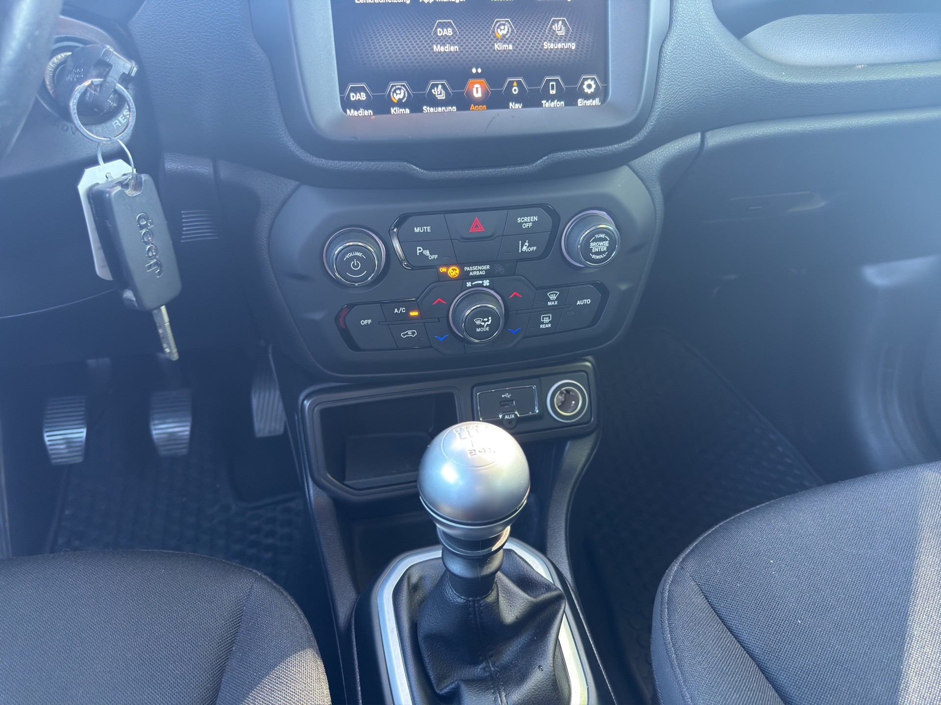 JEEP Renegade 1.0 Turbo Night Eagle-image-14