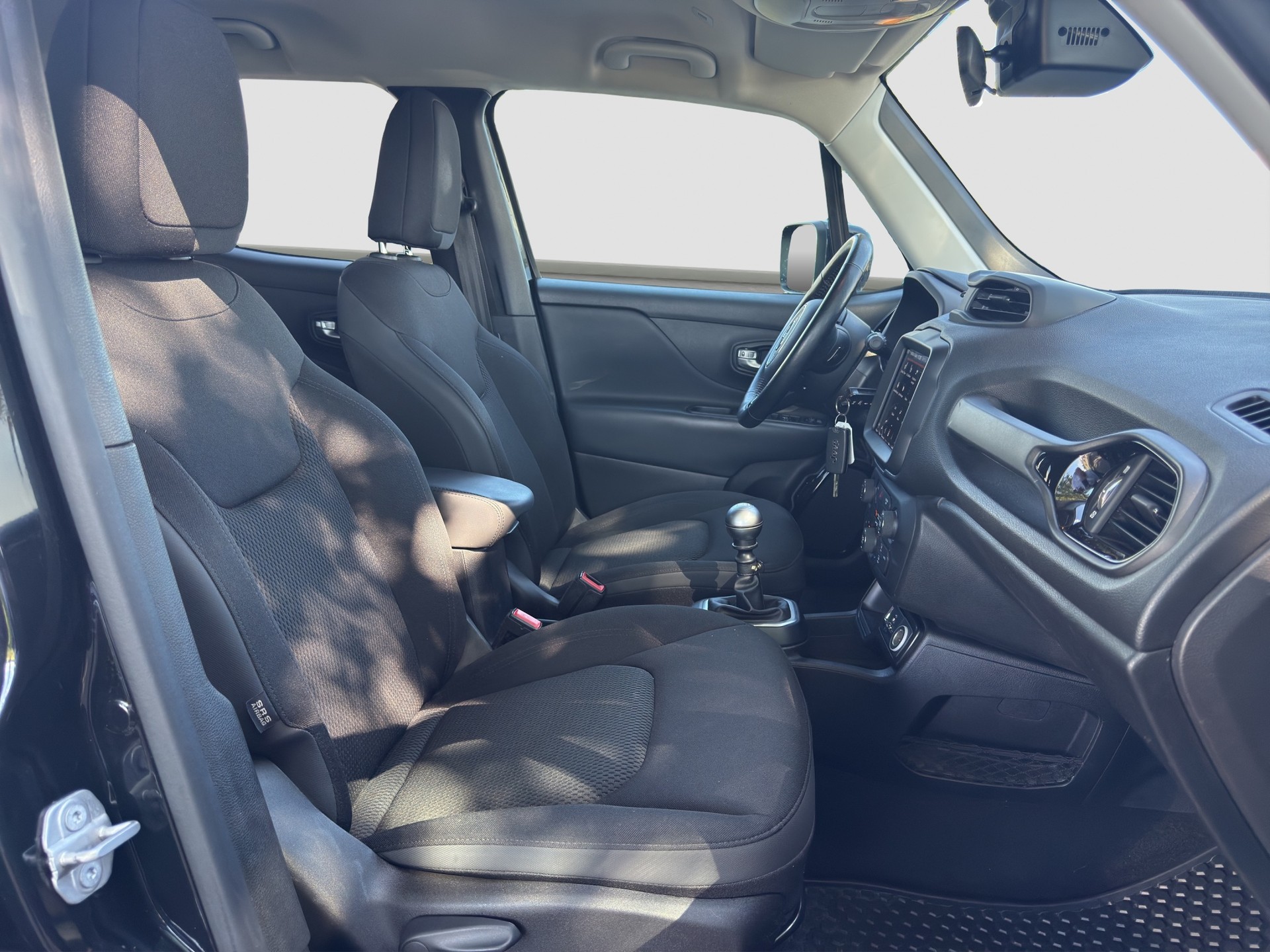 JEEP Renegade 1.0 Turbo Night Eagle-image-12