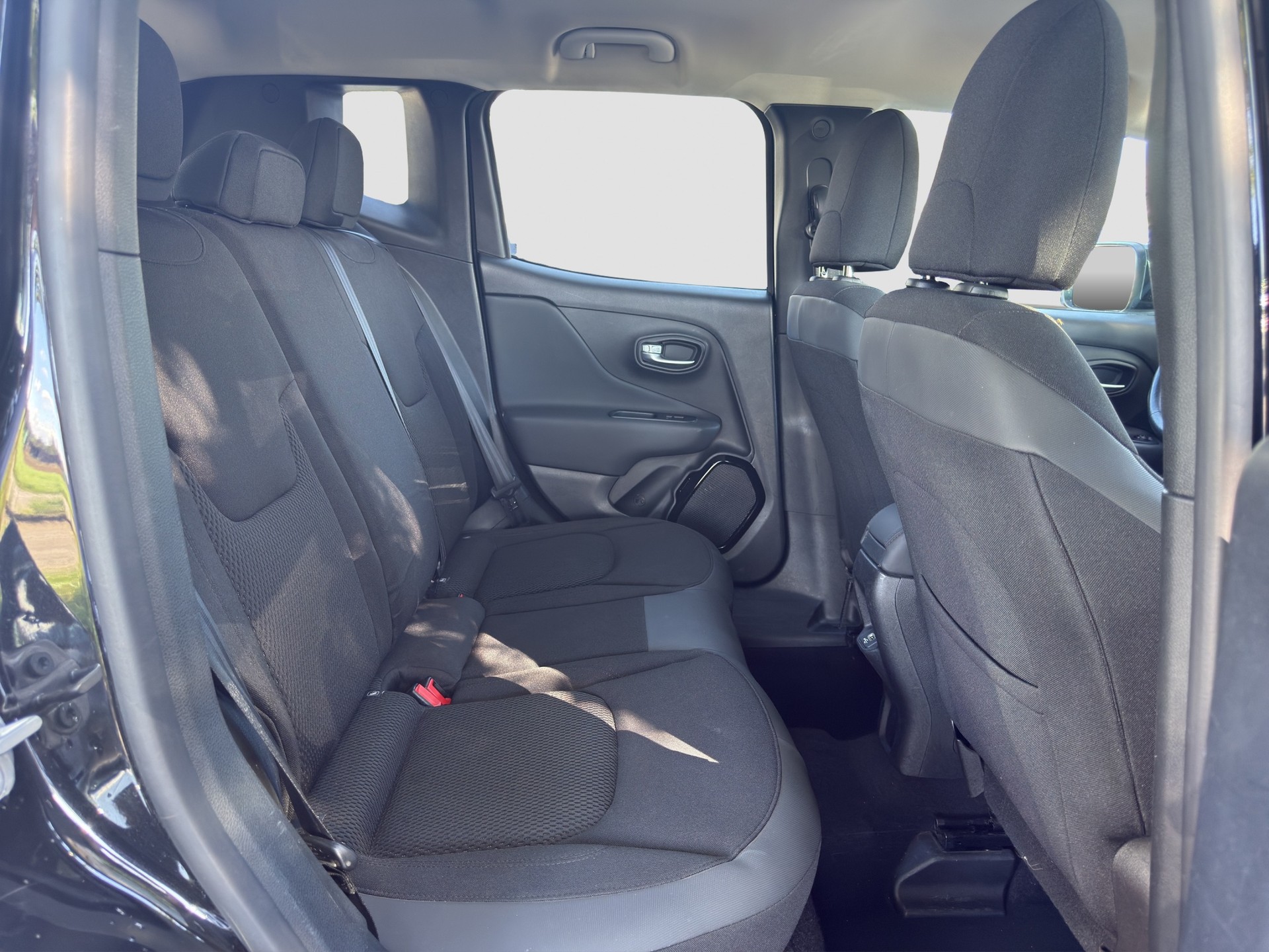 JEEP Renegade 1.0 Turbo Night Eagle-image-15