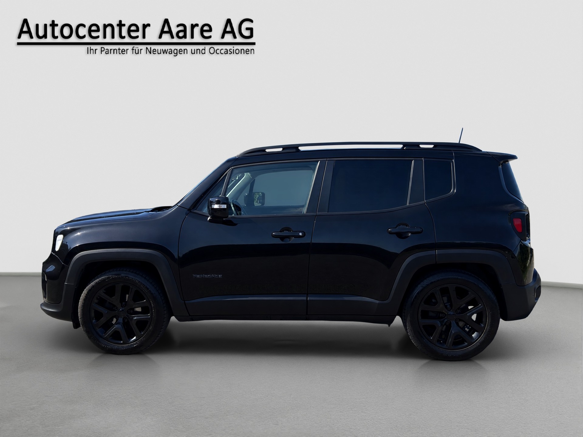 JEEP Renegade 1.0 Turbo Night Eagle-showroom-element-3